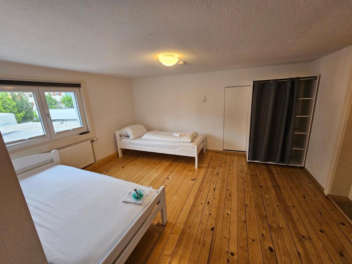 B76, Lauterach, Vorarlberg Apartments Екстер'єр фото