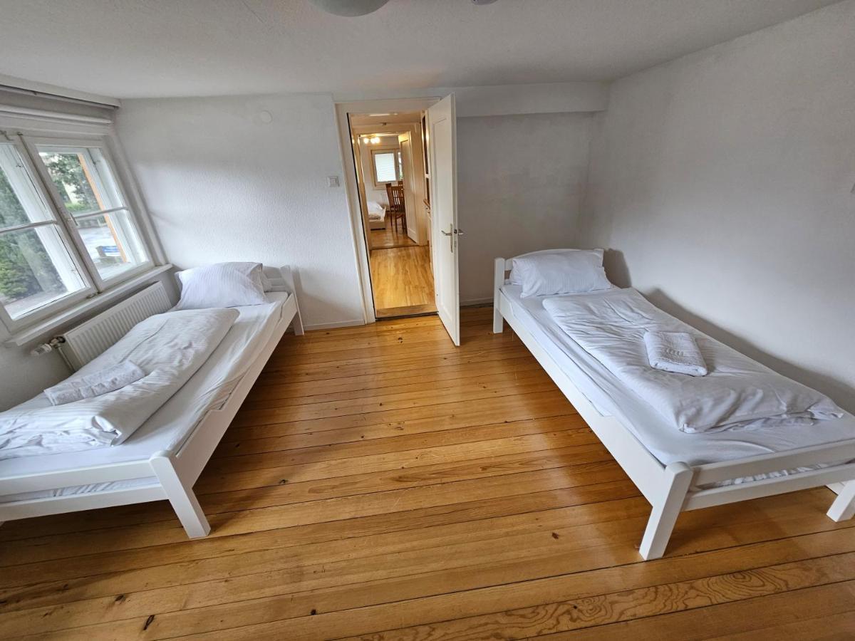 B76, Lauterach, Vorarlberg Apartments Екстер'єр фото